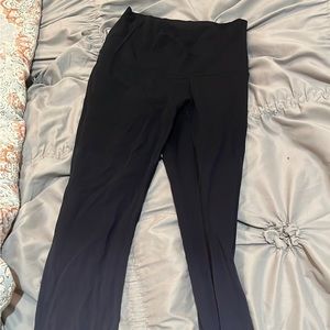 Lululemon leggings size 4